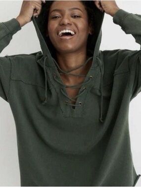 AERIE Size XL Women's Oversized Green Lace-Up Hoodie Top